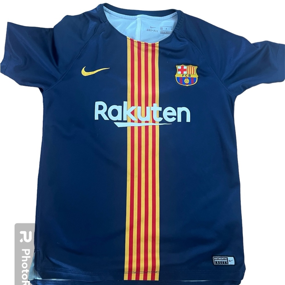 Barcelona, soccer jersey boys size medium